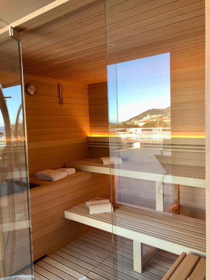 Corallo Wellness Hotel Diano Marina Bagian luar foto