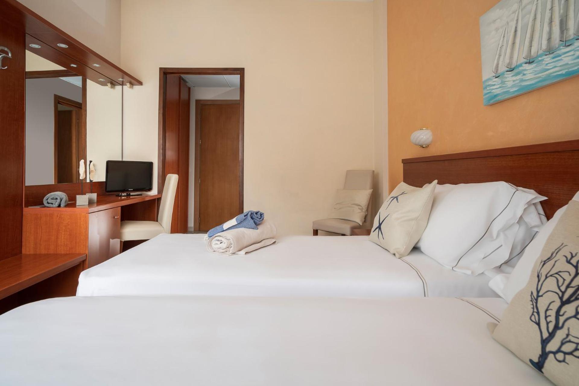 Corallo Wellness Hotel Diano Marina Bagian luar foto