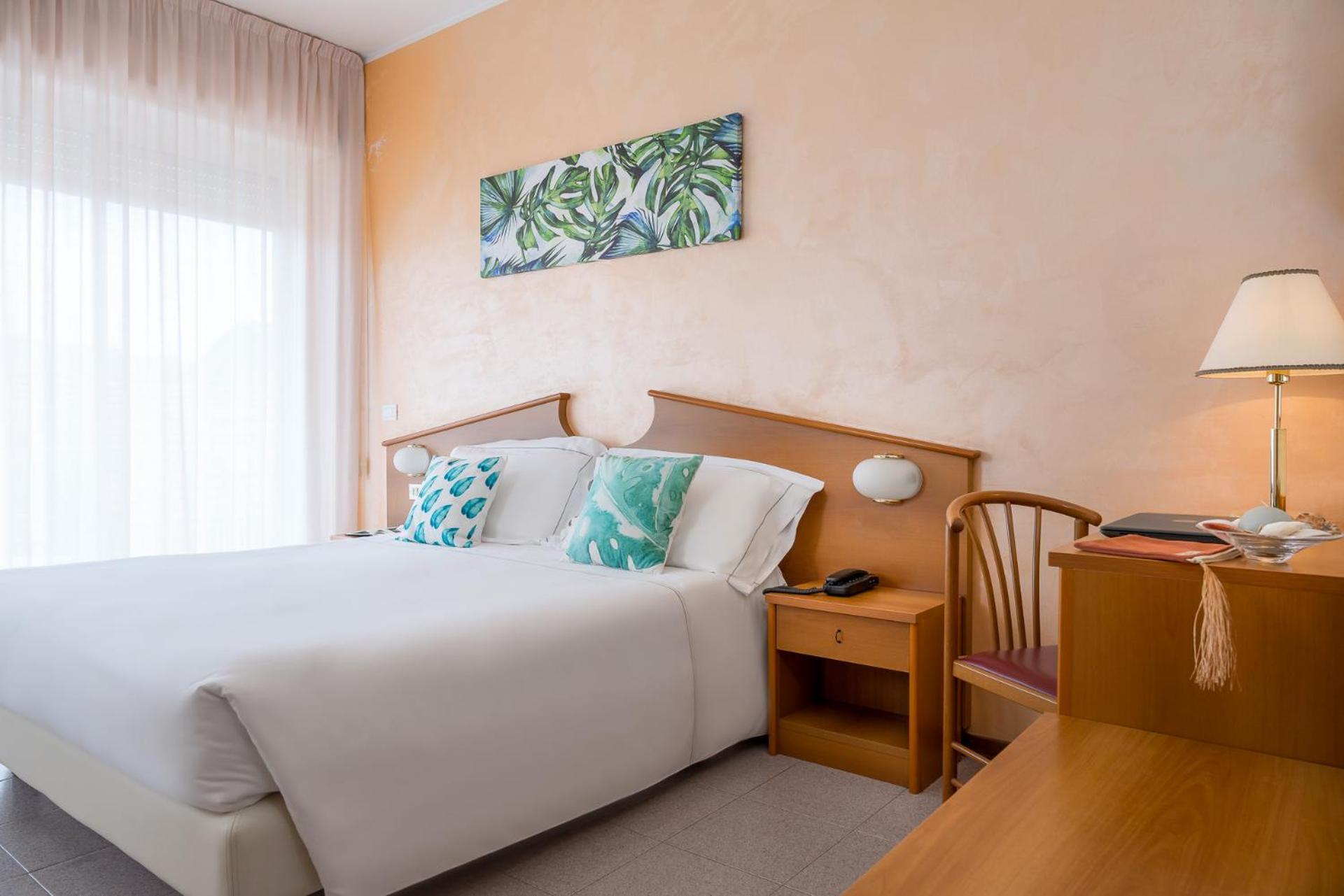 Corallo Wellness Hotel Diano Marina Bagian luar foto