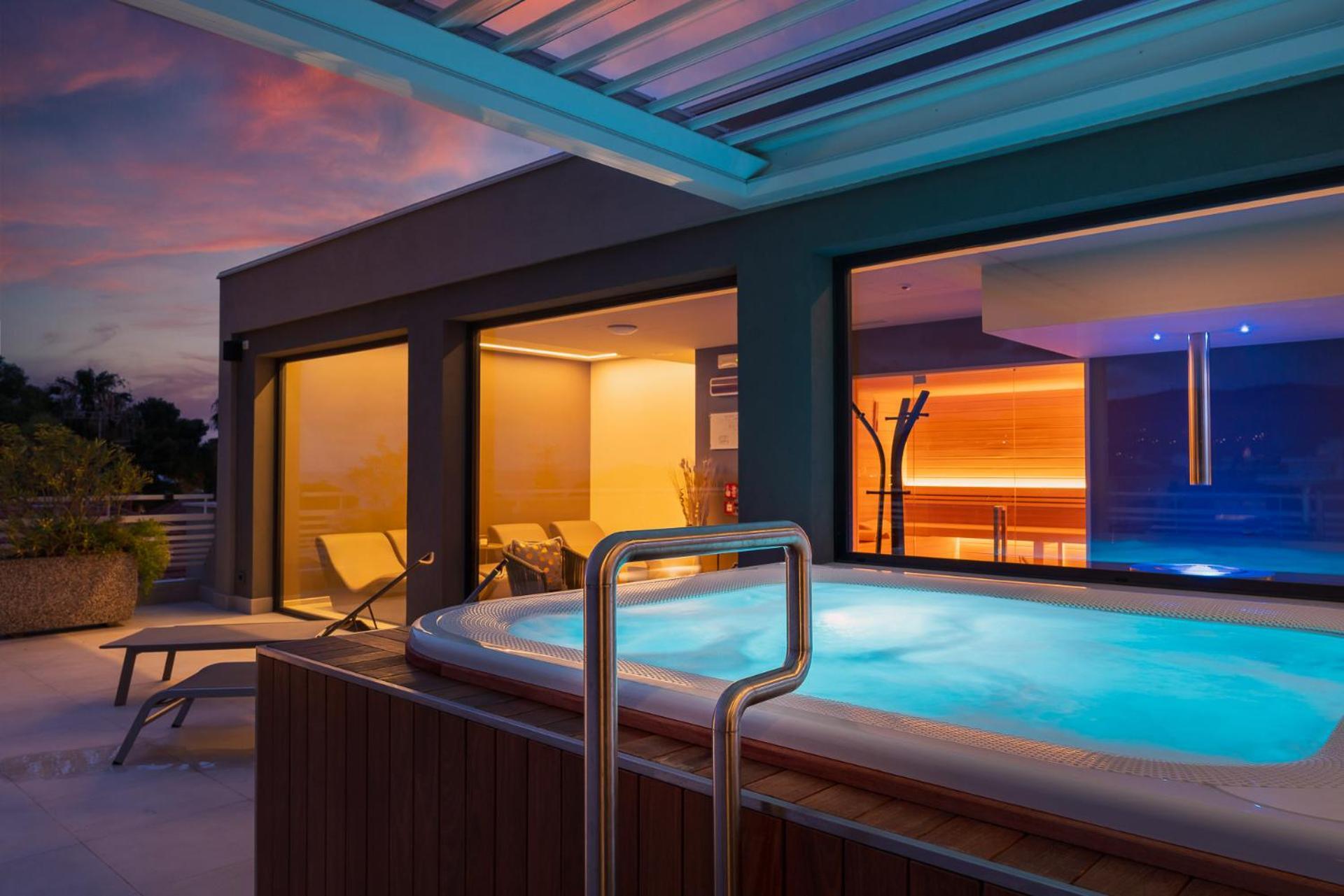Corallo Wellness Hotel Diano Marina Bagian luar foto